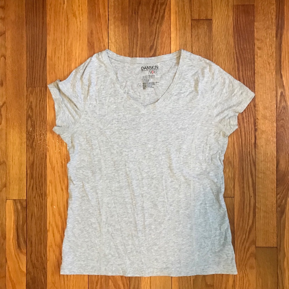 Short sleeve tee